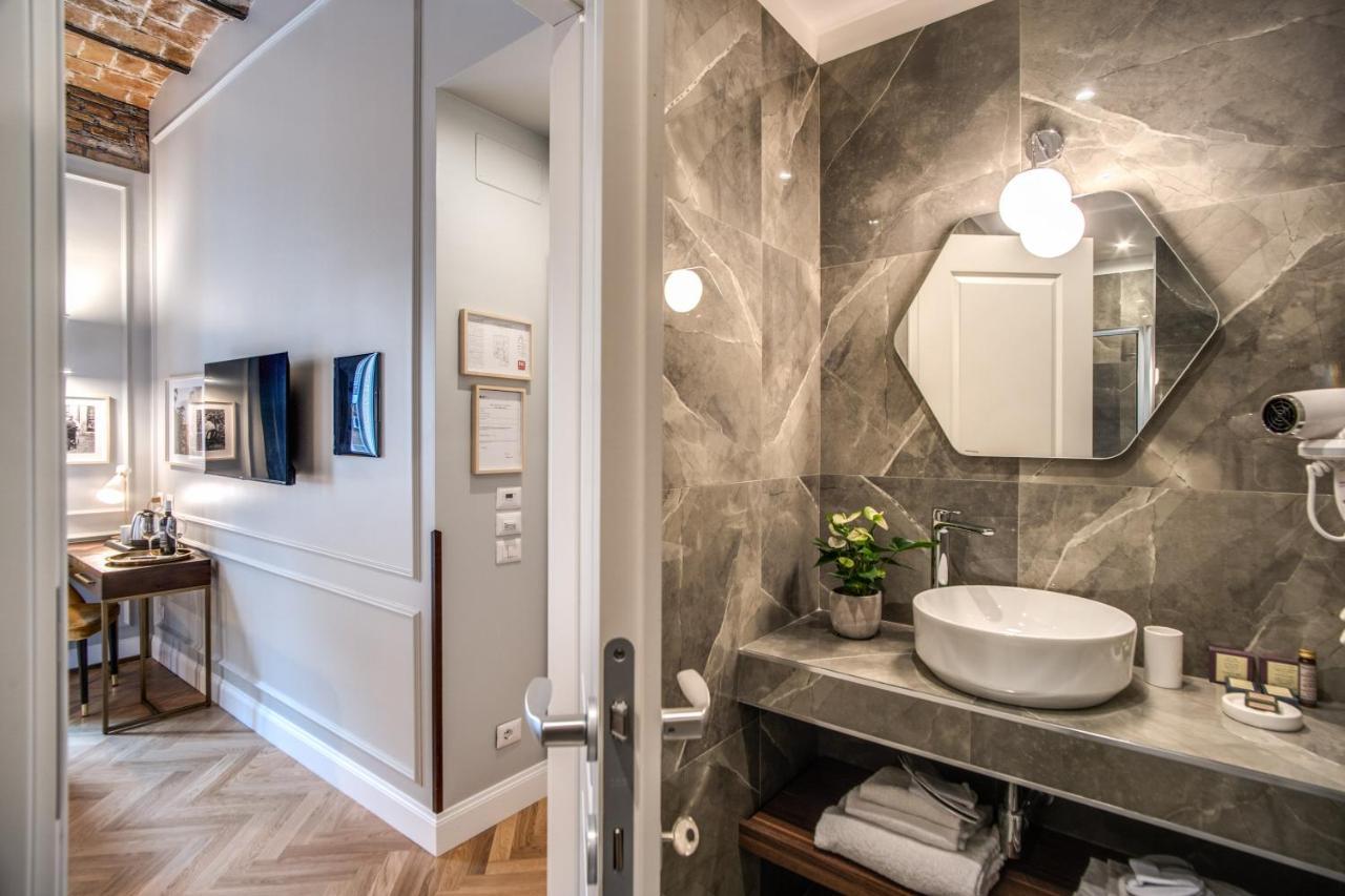Tree Charme Augusto Luxury Suites Rome Exterior photo