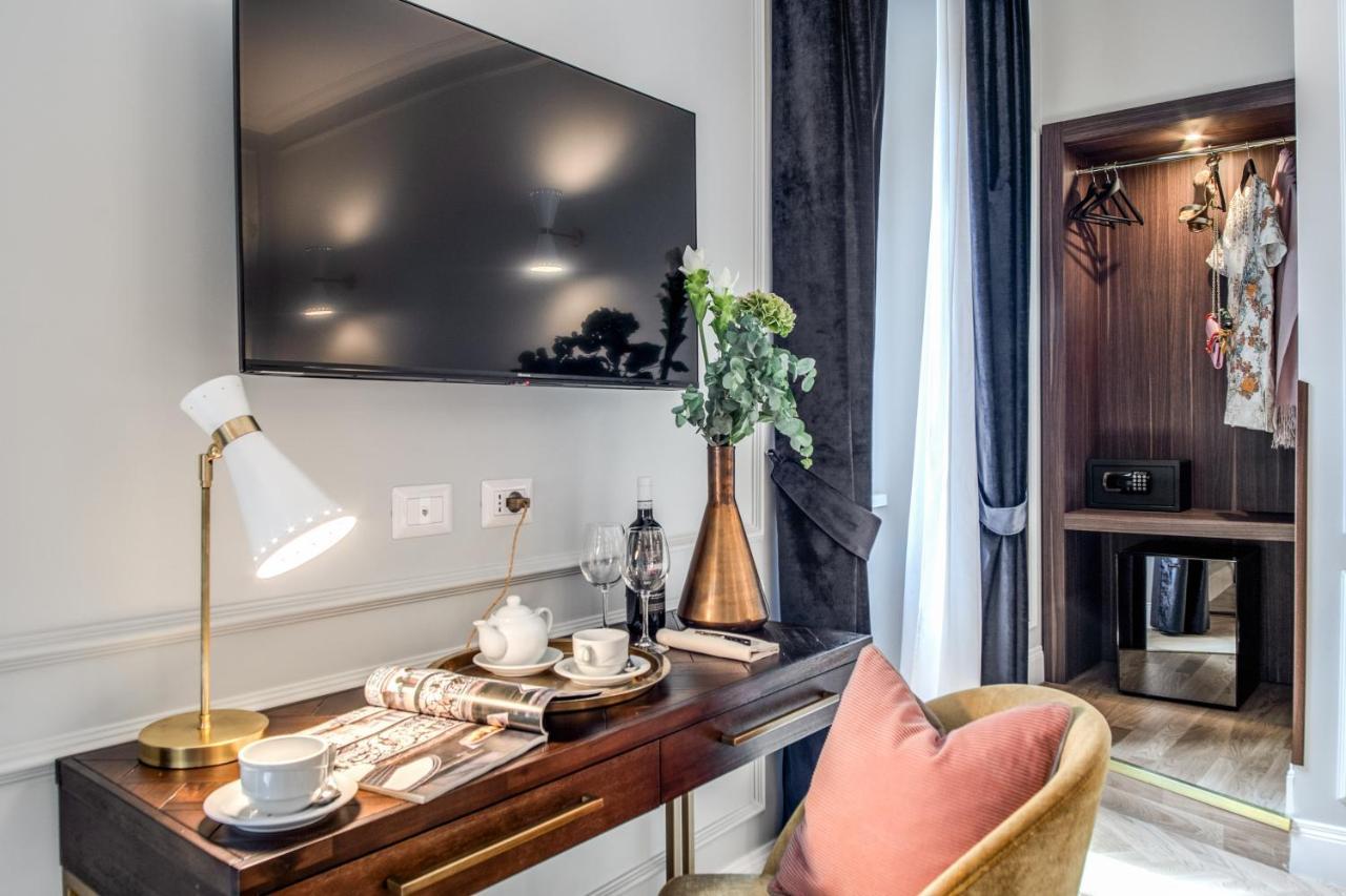 Tree Charme Augusto Luxury Suites Rome Exterior photo